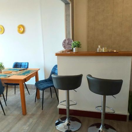 La Tour De Beurre- Appartement Lumineux Et Spacieux Bourges Esterno foto